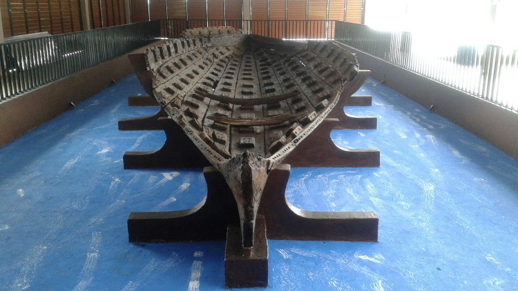 Situs Perahu Kuno Punjulharjo via Kemendikbub, 1. Pantai Karang Jahe, 2. Pantai Caruban, 3. Jembatan Merah Hutan Mangrove, 4. Dampo Awang Beach (Taman Rekreasi Pantai Kartini), 5. Alun – Alun Rembang, 6. Watu Congol Lasem, 7. Tiongkok Kecil Heritage Lasem, 8. Gunung Lasem, 9. Air Terjun Pasucen, 10. Watu Layar, 11. Pantai Nyamplung Indah, 12. Waduk Panohan, 13. Wisata Gunung Kajar, 14. Waduk Lodan (Embung Lodan), 15. Pantai Pasir Putih Wates, 16. Pantai Binangun, 17. Pantai Jati Sari, 18. Air Terjun Kali Mancur, 19. Air Terjun Kedung Grenjeng, 20. Gunung Argopuro Lasem, 21. Museum RA Kartini, 22. Wana Wisata Kartini Mantingan, 23. Klenteng Cu An Kiong Lasem, 24. Masjid Jami’ Lasem, 25. Wana Wisata Sumber Semen, 26. Lawang Ombo, 27. Vihara Ratanavana Arama, 28. Petilasan Sunan Bonang, 29. Taman Indah Pantai Balongan, 30. Masjid Agung Alun – Alun Rembang, 31. Situs Perahu Kuno Punjulharjo, 32. Pulau Gede Rembang, 33. Pulau Karang Gosong, 34. Rumah Pohon Igir Wringin, 35. Bukit Pencu Blora, 36. Juwana Water Fantasy