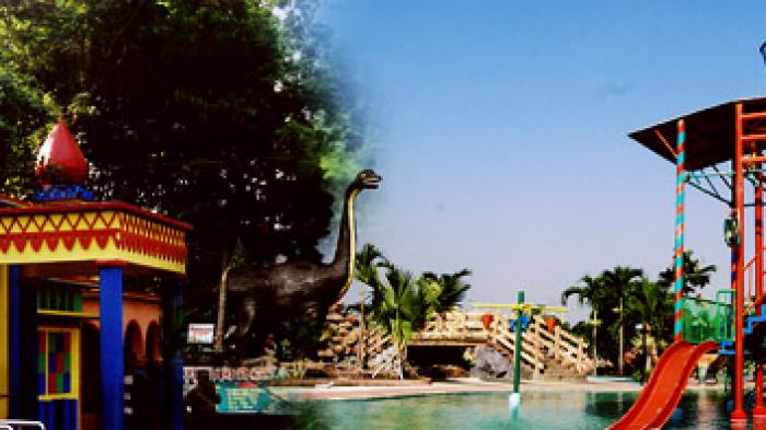Taman Rekreasi Anjuk Ladang via Tribunnews, 1. Air Terjun Sedudo , 2. Watu Lawang , 3. Taman Pandan Wilis , 4. WM Mini WaterPark Sawahan, 5. Bukit Surga, 6. Wisata Taman Cengkok Asri ( WTC Asri ), 7. Air Terjun Roro Kuning , 8. Candi Ngetos , 9. Taman Pintar Nganjuk, 10. Goa Margo Tresno , 11. Taman Wisata Manyung, 12. Taman Lembah Djati, 13. Air Terjun Singokromo, 14. Waduk Perning , 15. Bukit Salju Ngetos, 16. Waduk Putukrejo , 17. Wisata Sumbermiri Nganjuk, 18. Sendang Putri Wilis , 19. Wisata Bukit Batu Songgong , 20. Monumen Dr. Soetomo, 21. Museum Anjuk Ladang , 22. Taman Rekreasi Anjuk Ladang , 23. Pura Kerta Bhuwana Giri Wilis , 24. Agrowisata ONOKABE, 25. Monumen Jenderal Soedirman , 26. Embung Estumulyo, 27. Air Terjun Watu Lumbung, 28. Agro Wisata Ganter , 29. Klenteng Hok Yoe Kiong , 30. Masjid Yoni Al – Mubarok, 31. Makam Kanjeng Jimat , 27. Air Terjun Tirto Panji ????, 32. Air Terjun Watu Leter, 33. Monumen Gerilya Jenderal Sudirman , 34. Bukit Goa Dali , 35. Watu Gandul , 36. Candi Lor , 37. Goa Dan Grojogan Putri Ayu , 38. Air Terjun Pring Jowo , 39. Waduk Oro-oro Ombo, 40. Air Terjun Gedangan , 41. Air Terjun Sri Gunting , 42. Air Terjun Sumber Manik , 43. Air Terjun Ngebleng , 44. Air Terjun Sumberanjlok, 45. Air Terjun Coban Tretes 