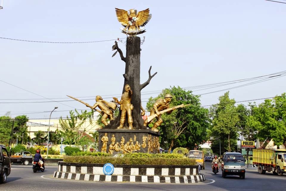 Tugu Pancasila Blora via beranda-kawasan.blogspotcom, 1. Goa Terawang, 2. Goa Sentono, 3. Museum Mahameru, 4. Replika Fosil Gajah Purba Blora, 5. Keraton Jipang, 6. Monumen Arjuna Wiwaha Cepu, 7. Taman Mustika, 8. Gua Maria Sendang Harjo, 9. Purwo Suci, 10. Grojogan Bengawan Solo, 11. Wisata Relief Jembatan Merah, 12. Gunung Puteh Guo Telo, 13. KDR Park Kundungan, 14. Embung Plered, 15. Gunung Cengklik, 16. Waduk Tempuran, 17. Kampoeng Bluron, 18. Taman Seribu Lampu Cepu, 19. Trainz Loco Tour, 20. Wana Wisata Kedung Pupur, 21. Wisata Cemoro 7, 22. Gubug Payung, 23. Gunung Manggir Blora, 24. Air Terjun Kedung Mansur, 25. Oro – Oro Kesongo, 26. Kilometer 0 Cepu, 27. Bukit Kemuning Blora, 28. Kedung Londo, 29. Alun – Alun Blora, 30. Wisata Keluarga Pemandian Sayuran, 31. Kampung Gojekan, 32. Wanawisata Wanirupo, 33. Waduk Bentolo, 34. Waduk Greneng, 35. Taman Sarbini Water Splash Blora, 36. Bukit Janjang Blora, 37. Monumen Hutan Jati Alam Blora, 38. Agrowisata Temanjang, 39. Taman Budaya dan Seni Tirtonadi, 40. Gunung Pencu, 41. Embung Keruk, 42. Tugu Pancasila Blora