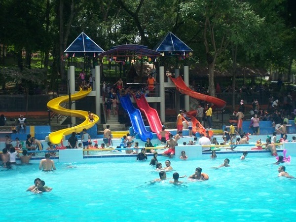Wana Wisata Kartini Mantingan via tempatwisatadaerah.blogspot.com, 1. Pantai Karang Jahe, 2. Pantai Caruban, 3. Jembatan Merah Hutan Mangrove, 4. Dampo Awang Beach (Taman Rekreasi Pantai Kartini), 5. Alun – Alun Rembang, 6. Watu Congol Lasem, 7. Tiongkok Kecil Heritage Lasem, 8. Gunung Lasem, 9. Air Terjun Pasucen, 10. Watu Layar, 11. Pantai Nyamplung Indah, 12. Waduk Panohan, 13. Wisata Gunung Kajar, 14. Waduk Lodan (Embung Lodan), 15. Pantai Pasir Putih Wates, 16. Pantai Binangun, 17. Pantai Jati Sari, 18. Air Terjun Kali Mancur, 19. Air Terjun Kedung Grenjeng, 20. Gunung Argopuro Lasem, 21. Museum RA Kartini, 22. Wana Wisata Kartini Mantingan, 23. Klenteng Cu An Kiong Lasem, 24. Masjid Jami’ Lasem, 25. Wana Wisata Sumber Semen, 26. Lawang Ombo, 27. Vihara Ratanavana Arama, 28. Petilasan Sunan Bonang, 29. Taman Indah Pantai Balongan, 30. Masjid Agung Alun – Alun Rembang, 31. Situs Perahu Kuno Punjulharjo, 32. Pulau Gede Rembang, 33. Pulau Karang Gosong, 34. Rumah Pohon Igir Wringin, 35. Bukit Pencu Blora, 36. Juwana Water Fantasy