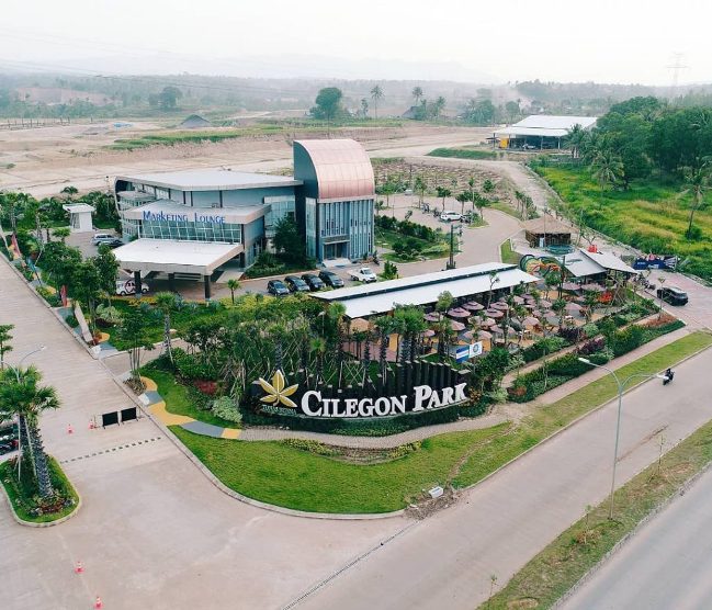 Cilegon Park via IG @cilegon_park, 1. Pantai Kelapa Tujuh, 2. Pulau Merak Besar, 3. Pulau Merak Kecil, 4. Gunung Batu Lawang, 5. Pantai Anyer Cilegon, 6. Rawa Arum Cilegon, 7. Gunung Batur, 8. Krakatau Country Club, 9. Masjid Agung Nurul Ikhlas, 10. Kolam Renang Metro, 11. Cagar Alam Gunung Tukung Gede, 12. Bukit Teletubbies, 13. Batu Gambir, 14. Café Oregano, 15. Cilegon Green Waterpark, 16. Krakatau Bike Park, 17. Sate Bebek Asmawi di Jombang Cilegon, 18. Kratau Junction Infinite Jogging Track, 19. Taman Coca Cola, 20. Masjid Sumpah, 21. Alun-Alun Cilegon, 22. Waduk Krakatau Steel, 23. Mayfield Mall, 24. Wisata Kuliner di Saung Edi, 25. Krakatau Jungle Park, 26. Istana Pasir Temiang, 27. Pantai Pulorida, 28. Villa Ternak Cikerai, 30. Keindahan Puncak Ciperahu, 31. Kampung Lukis, 32. Kampung Wisata UMKM, 33. Agrowisata Waras Farm, 34. Wisata Gunung Pinang, 35. Taman Layak Anak Cilegon, 36. Pantai Tanjung Sari, 37. Pantai Mabak Cilegon, 38. Cilegon Park