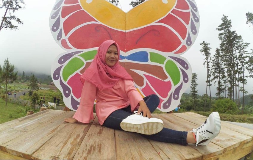 Highland Serang via Ig @serang_highland, 1. Owabong Water Park, 2. Taman Wisata Pendidikan Purbasari Pancuran Mas, 3. Taman Bunga Kutabawa, 4. Wisata Alam Kampung Kurcaci, 5. Agrowisata Lembah Asri Serang, 6. Jembatan Cinta Purbalingga, 7. Sanggaluri Park Purbalingga, 8. Golaga – Goalawa Purbalingga, 9. Desa Wisata Panusupan, 10. Bukit Mertelu, 11. Alun – Alun Purbalingga, 12. Pemandian Situ Tirta Marta Desa Wisata Karangcegak, 13. Puncak Sendaren, 14. Desa Wisata Serang, 15. Jembatan Pelangi Rembang, 16. Purbasari Pancuran Mas, 17. Curug Sumba, 18. Wisata Agrobisnis Serang, 19. Bukit Cilik – Igir Wringin, 20. Wisata Buah Botania Garden (Bogar), 21. Puncak Sibarat, 22. Curug Nini, 23. Curug Silintang, 24. Bukit Njelir, 25. Taman Cinta Talagening Bobotsari, 26. Curug Duwur (Bumisari), 27. Curug Tempuran, 28. Desa Wisata Gunung Wuled, 29. Museum Uang Purbalingga, 30. River World Purbalingga, 31. Ardi Lawet Petilasan Syeh Jambu Karang, 32. Bukit Kelir, 33. Watu Geong, 34. Curug Ciputut, 35. Curug Tuntung Laut, 36. Museum Jenderal Soedirman, 37. Kolam Renang Walik Purbalingga, 38. Sungai Watu Mujur, 39. Arung Jeram Sungai Klawing, 40. Usman Janatin City Park, 41. Puncak Telkom Pratin, 42. Puncak Batur Purbalingga, 44. Wisata Pring Wulung, 45. River Tubing Klawing, 46. Lampion Tengah Sawah, 47. Bendungan Slinga, 48. Highland Serang, 49. Desa Wisata Sikopyah
