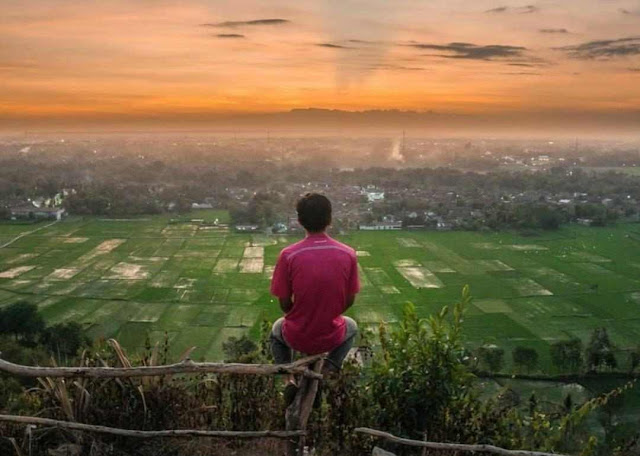 Puncak Gebang, 1. Pantai Parangtritis, 2. Gumuk Pasir Parangkusumo, 3. Kebun Buah Mangunan, 4. Hutan Pinus Dlingo, 5. Puncak Becici Dlingo, 6. Air Terjun Ledok Pokoh (Lepo), 7. Seribu Batu Songgo Langit, 8. Karst Tubing Sedayu, 9. Kampung Edukasi Watu Lumbung, 10. Pantai Kuwaru, 11. Pantai Pandansari, 12. Kebun Buah Naga Pantai Pandansari, 13. Pantai Samas, 14. Pantai Gua Cemara, 15. Kampung Batik Giriloyo, 16. Makam Imogiri, 17. Gua Gajah, 18. Gua Selarong, 19. Gua Cerme, 20. Tirta Tamansari, 21. Balong Waterpark, 22. Kids Fun, 23. Bukit Lintang Sewu, 24. Pabrik Gula Madukismo, 25. Tebing Watu Mabur, 26. Gardu Pandang Bukit Mojo Gumelem, 27. Galaxy Waterpark, 28. Hutan Pinus Pengger, 29. Pantai Pandansimo Bantul, 30. Jurang Tembelan, 31. Watu Goyang, 32. Watu Ngadek, 33. Gardu Pandang Pinus Asri, 34. Watu Amben, 35. Jembatan Soka, 36. Air Terjun Seribu Batu, 37. Air Terjun Tuwondo, 38. Curug Banyunibo, 39. Grojogan Pucung, 40. Pantai Baru, 41. Pantai Baros, 42. Bukit Panguk Kediwung Bantul, 43. Air Terjun Kedung Pengilon, 44. Kebun Bunga Celosia, Resoinangun Garden*, 45. Pasar Seni Gabusan Pusat, 46. Desa Wisata Tembi Bantul, 47. Bukit Bego Imogiri Bantul, 48. Pemandian Air Panas Parang Wedang, 49. Air Terjun Randusari, 50. Pantai Depok, 51. Curug Pulosari, 52. Perengan Park, 53. Pintu Langit Dahromo, 54. Ekowisata Jatisari Dlingo, 55. Bukit Parang Endog, Dekat Bantul, 56. Puncak Sosok, 57. Hutan Pinus Mangunan, 58. Museum Dirgantara, 59. Pantai Cemara Sewu, 60. Pantai Parangkusumo, 61. Kampung Anggur Bantul, 62. Pantai Pelangi, 63. Puncak Bucu, 64. Museum Sejarah Purbakala Pleret, 65. Masjid Gedhe Mataram Kotagede, 66. Pantai Segoro Kidul, 67. Pantai Barchan, 68. Goa Jepang Bantul, 69. Museum Chocolate Monggo, 70. Watu Lawang Mangunan, 71. Edum Park Tegaldowo, 72. Taman Wisata Batu Kapal, 73. Gunung Wangi Bangkel, 74. Kedung Tolok, 75. Sendang Ngembel, 76. Taman Tino Sidin, 77. Bale Banjar Sangkring, 78. Kalinampu Natural Park, 79. Grand Puri Waterpark, 80. Pasar Kebon Empring, 81. Taman Tempuran Cikal, 82. Setren Opak, 83. Taman Glugut, 84. Museum HM Soeharto, 85. Museum Wayang Kekayon, 86. Museum History of Java, 87. Desa Wisata Gerabah Kasongan, 88. Sentra Kulit Manding, 89. Taman Senja Ngelo, 90. Jembatan Selopamioro, 91. Puncak Gebang, 92. Bukit Cinomati, 93. Taman Bunga Asri, 94. Telogo Potorono