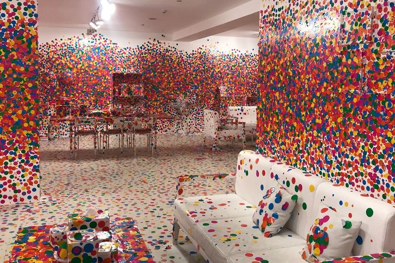 The Obliteration Room via Idntimes, Daya Tarik dari Museum MACAN, Jam Operasional Museum MACAN, Harga Tiket Masuk Museum MACAN, Peraturan dan Tips Ketika Berkunjung ke Museum MACAN