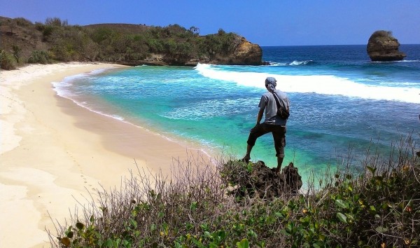 Pantai Ngadipuro, 1. Pantai Damas, 2. Pantai Karanggongso, 3. Pantai Prigi, 4. Pantai Blando, 5. Pantai Ngulung Wetan, 6. Pantai Ngadipuro, 7. Pantai Ngampiran, 8. Pantai Konang, 9. Pantai Taman Kili – Kili, 10. Pantai Pelang, 11. Wisata Rumah Apung, 12. Hutan Kota Trenggalek, 13. Bukit Banyon, 14. Gunung Gemblung Durenan, 15. Gunung Sepikul, 16. Gua Lowo, 17. Wisata Putri Maron, 18. Dam Bagong, 19. Goa Ngerit, 20. Pantai Simbaronce, 21. Wisata Edukasi Rumah Coklat, 22. Coban Rambat, 23. Air Terjun Banyu Nget, 24. Bukit Gembes, 25. Air Terjun Jurug Waru, 26. Pantai Pasir Putih Trenggalek, 27. Pantai Blado, 29. Hutan Mangrove Cengkrong, 30. Air Terjun Grobogan Sewu, 31. Air Terjun Kali Anjlok, 32. Alun-Alun Trenggalek, 33. Air Terjun Kedung Panas, 34. Air Terjun Ketro, 35. Air Terjun Jurug Menjalin, 36. Air Terjun Kali Jodo, 37. Air Terjun Songgolangit, 38. Air Terjun Jurug Terbang, 39. Air Terjun Pantai Pelang, 40. Gunung Prongos, 41. Puncak Jaas, 42. Bukit Mbendil, 43. Pantai Mbangko’an, 44. Pantai Wawaran, 45. Pantai Kapulogo, 46. Pantai Sumbreng, 47. Pantai Nggenjor