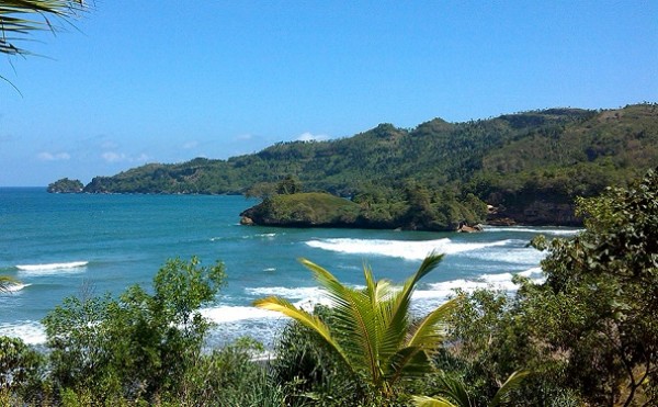 Pantai Pelang, 1. Pantai Damas, 2. Pantai Karanggongso, 3. Pantai Prigi, 4. Pantai Blando, 5. Pantai Ngulung Wetan, 6. Pantai Ngadipuro, 7. Pantai Ngampiran, 8. Pantai Konang, 9. Pantai Taman Kili – Kili, 10. Pantai Pelang, 11. Wisata Rumah Apung, 12. Hutan Kota Trenggalek, 13. Bukit Banyon, 14. Gunung Gemblung Durenan, 15. Gunung Sepikul, 16. Gua Lowo, 17. Wisata Putri Maron, 18. Dam Bagong, 19. Goa Ngerit, 20. Pantai Simbaronce, 21. Wisata Edukasi Rumah Coklat, 22. Coban Rambat, 23. Air Terjun Banyu Nget, 24. Bukit Gembes, 25. Air Terjun Jurug Waru, 26. Pantai Pasir Putih Trenggalek, 27. Pantai Blado, 29. Hutan Mangrove Cengkrong, 30. Air Terjun Grobogan Sewu, 31. Air Terjun Kali Anjlok, 32. Alun-Alun Trenggalek, 33. Air Terjun Kedung Panas, 34. Air Terjun Ketro, 35. Air Terjun Jurug Menjalin, 36. Air Terjun Kali Jodo, 37. Air Terjun Songgolangit, 38. Air Terjun Jurug Terbang, 39. Air Terjun Pantai Pelang, 40. Gunung Prongos, 41. Puncak Jaas, 42. Bukit Mbendil, 43. Pantai Mbangko’an, 44. Pantai Wawaran, 45. Pantai Kapulogo, 46. Pantai Sumbreng, 47. Pantai Nggenjor