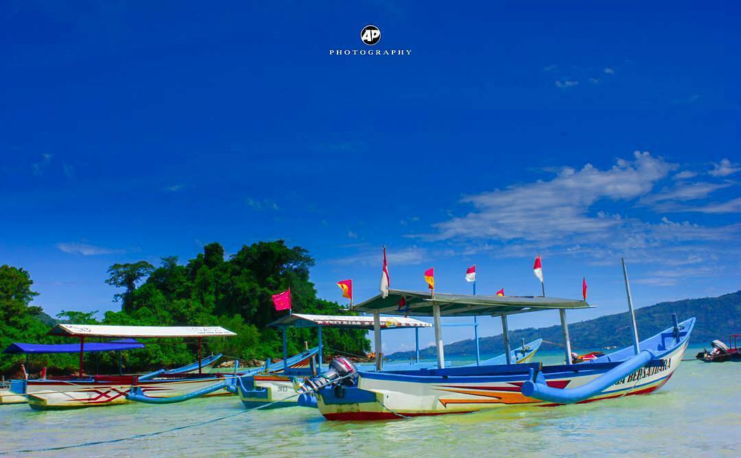 Pantai Prigi via IG @ach_panji, 1. Pantai Damas, 2. Pantai Karanggongso, 3. Pantai Prigi, 4. Pantai Blando, 5. Pantai Ngulung Wetan, 6. Pantai Ngadipuro, 7. Pantai Ngampiran, 8. Pantai Konang, 9. Pantai Taman Kili – Kili, 10. Pantai Pelang, 11. Wisata Rumah Apung, 12. Hutan Kota Trenggalek, 13. Bukit Banyon, 14. Gunung Gemblung Durenan, 15. Gunung Sepikul, 16. Gua Lowo, 17. Wisata Putri Maron, 18. Dam Bagong, 19. Goa Ngerit, 20. Pantai Simbaronce, 21. Wisata Edukasi Rumah Coklat, 22. Coban Rambat, 23. Air Terjun Banyu Nget, 24. Bukit Gembes, 25. Air Terjun Jurug Waru, 26. Pantai Pasir Putih Trenggalek, 27. Pantai Blado, 29. Hutan Mangrove Cengkrong, 30. Air Terjun Grobogan Sewu, 31. Air Terjun Kali Anjlok, 32. Alun-Alun Trenggalek, 33. Air Terjun Kedung Panas, 34. Air Terjun Ketro, 35. Air Terjun Jurug Menjalin, 36. Air Terjun Kali Jodo, 37. Air Terjun Songgolangit, 38. Air Terjun Jurug Terbang, 39. Air Terjun Pantai Pelang, 40. Gunung Prongos, 41. Puncak Jaas, 42. Bukit Mbendil, 43. Pantai Mbangko’an, 44. Pantai Wawaran, 45. Pantai Kapulogo, 46. Pantai Sumbreng, 47. Pantai Nggenjor