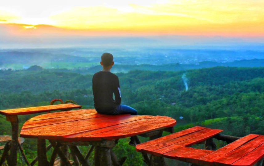 Puncak Pagerbatu via IG @idan_dizzie16