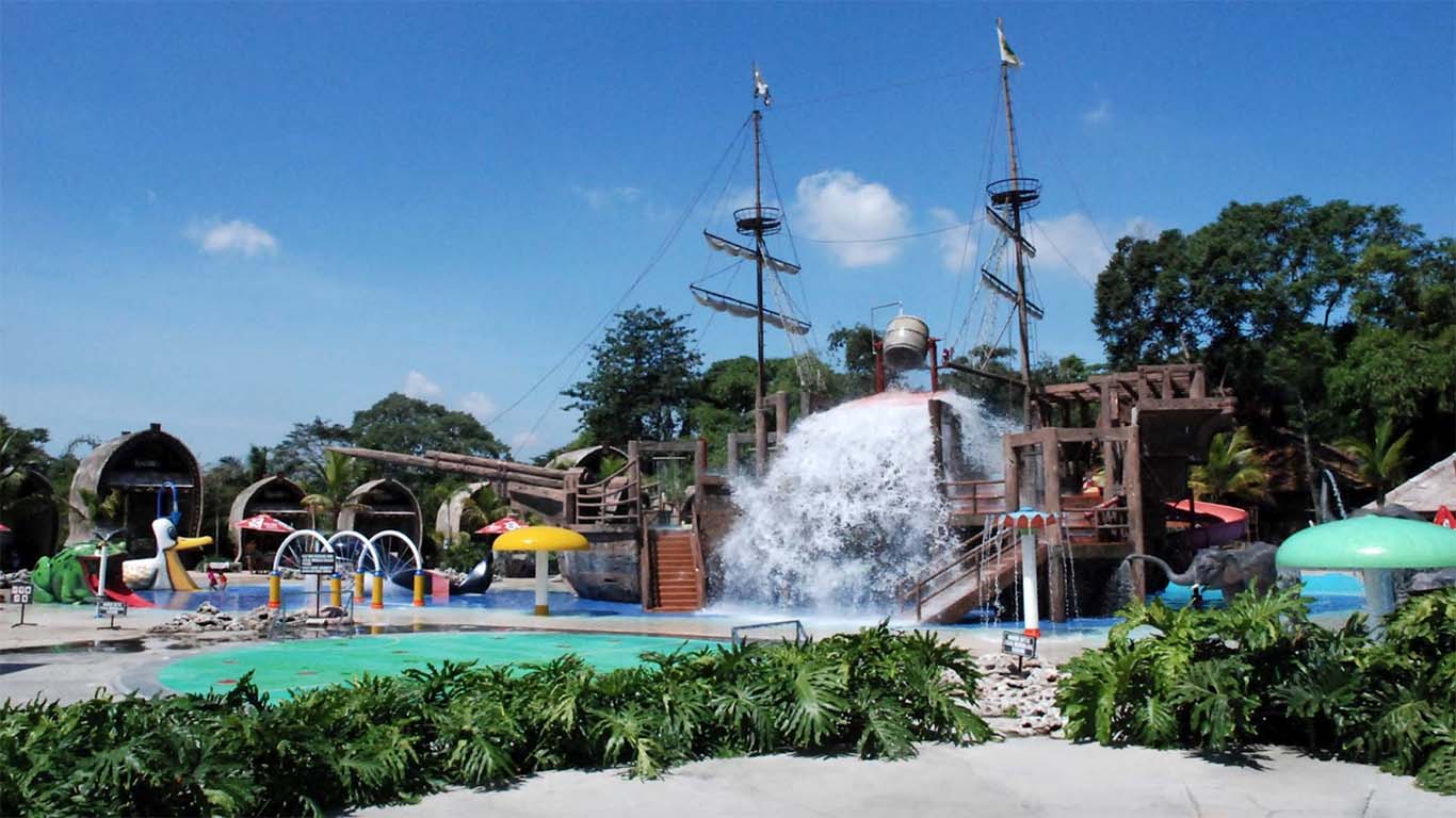 Safari Water World, Keunggulan Taman Safari Prigen , Fasilitas Lengkap di Taman Safari Prigen, Harga Tiket Masuk Taman Safari Prigen, Paket Liburan ke Taman Safari Prigen, Jam Operasional Taman Safari Prigen, Aktivitas, Atraksi, dan Wahana di Taman Safari Prigen, No Telp, Alamat dan Rute Lokasi Taman Safari Prigen