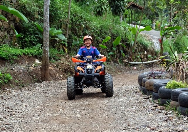 Wahana ATV Riding Dago Dreampark via Tesyaskinderan, 1. Edukasi Taman Lalu Lintas Ade Irma Suryani, 2. Edukasi Taman Superhero, 3. Edukasi Kebun Binatang Bandung, 4. Edukasi Phantasia Barbie Gallery, 5. Wisata Padepokan Dayang Sumbi, 6. Wisata Kampung Gajah, 7. Edukasi Jendela Alam, 8. Edukasi Saung Angklung Udjo, 9. Edukasi Bandung Science Center, 10. Edukasi Crayon’s Craf & Co, 11. Taman Kupu Cihanjuang, 12. Karang Setra Waterpark, 13. Taman Bermain MIM, 14. Trans Studio, 15. Kebun Strawberry Ciwidey, 16. Miss Bee Providore, 17. Gang Sereh, 18. Maya Hirai School of Origami, 19. SPICE Camp (Spirit Camp Educity), 20. Komunitas Hong, 21. Crayon’s Craft & Co, 22. Rumah Batik Komar, 23. The Farm House, 24. Ciwidey Valley Waterpark Resort, 25. Kampung Batu Malakasari, 26. Bandung Carnival Land, 27. Ranca Upas, Ciwidey, 28. Kampung Dago Pojok, 29. Dusun Bambu Family Leisure Park, 30. Park Hopping, 31. De’Ranch, 32. Dago Dream Park, 33. Fairy Garden (Fairy Garden By The Lodge), 34. Lembang Park & Zoo, 35. Sudut Pandang Bandung, 36. Terminal Wisata Grafika Cikole