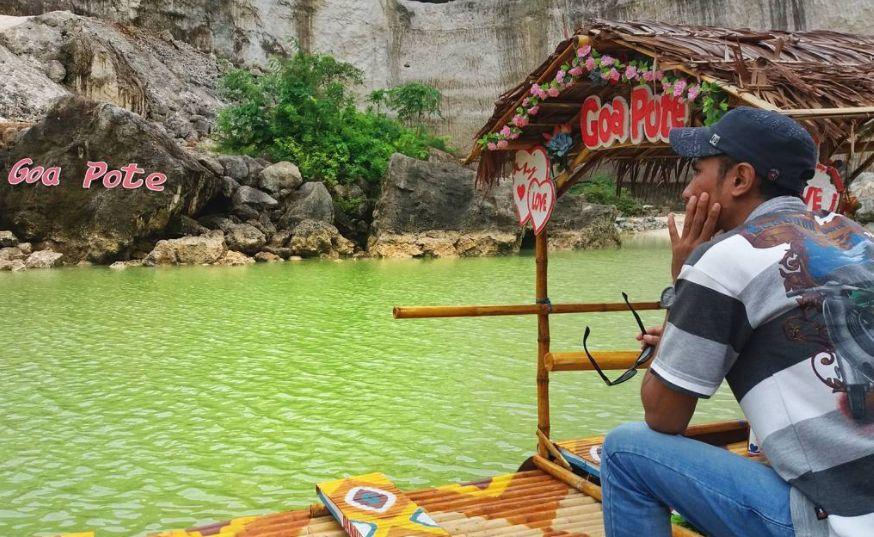 Kolam Renang Goa Pote via IG @yoga_rusmayro