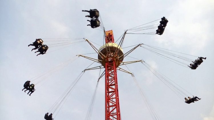 Sky Swinger via Youtube, Lokasi dan Rute Menuju Jatim Park 1, Sejarah Singkat dan Daya Tarik Jatim Park 1, Aktivitas Seru di Jatim Park 1, Wahana Jatim Park 1 Malang, Foodcourt di Jatim Park 1, Jam Operasional, Harga Tiket Masuk Jatim Park 1, Fasilitas Jatim Park 1, Peraturan Bagi Pengunjung Jatim Park 1, Tips Berwisata di Jatim Park 1, Apa Saja yang Menarik di Kota Batu?