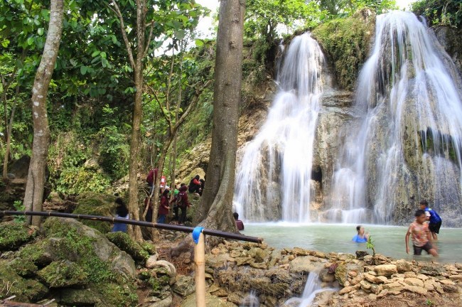 Air Terjun Randusari via Alodiatour, Lokasi Air Terjun Randusari, Rute Menuju Air Terjun Randusari, Harga Tiket Masuk Air Terjun Randusari, Tarif Parkir, Fasilitas di Air Terjun Randusari, Pesona Air Terjun Randusari, Catatan Saat Liburan ke Air Terjun Randusari, Tempat Wisata Lain di Sekitar Air Terjun Randusari, Tempat Makan Enak di Sekitar Air Terjun Randusari