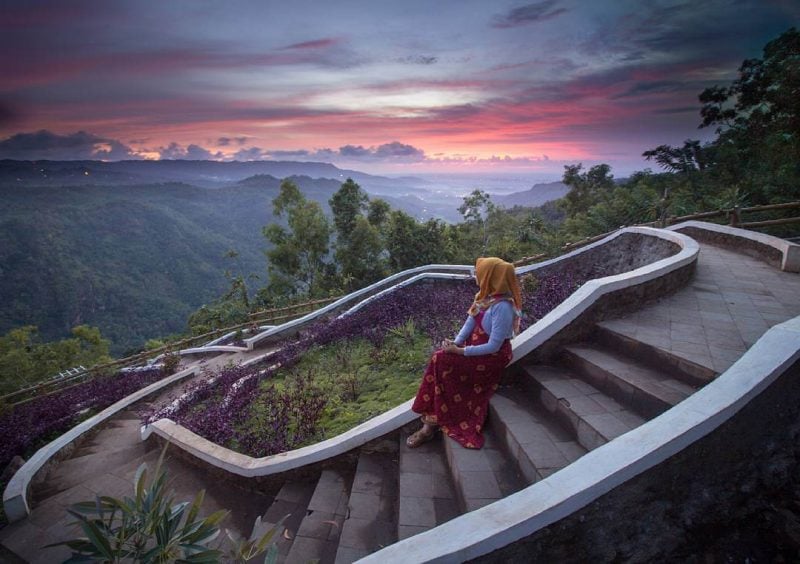 Kebun Buah Mangunan Jogja via Telusurindonesia, Lokasi Kebun buah Mangunan yang Mudah Diakses, Rute Menuju Lokasi Wisata Kebun Buah Mangunan Jogja, Harga Tiket Masuk Kebun Buah Mangunan, Fasilitas Pendukung, Jam Buka Kebun Buah Mangunan Jogja, Pesona dan Daya Tarik Puncak Kebun Buah Mangunan Jogja, Tips dan Saran