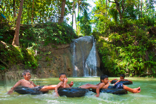 Main Ban di Kedung Pengilon via Mblusuk, Rute Menuju Air Terjun Kedung Pengilon , Harga Tiket Masuk Air Terjun Kedung Pengilon , Fasilitas Rekreasi, Cerita Mistis dari Mulut ke Mulut, Daya Tarik Kedung Pengilon, Tips Liburan ke Kedung Pengilon