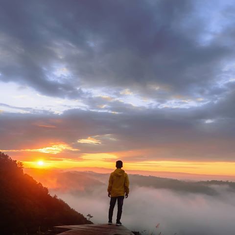 Sunrise di Ekowisata Jatisari Seropan via Stalkrnet, Lokasi Ekowisata Jatisari Dlingo, Rute Menuju Jatisari Ecopark Dlingo, Transportasi Menuju Jatisari Ecopark Dlingo, Jam Operasional Ekowisata Jatisari Seropan 3, Harga Tiket Masuk Ekowisata Jatisari Bantul, Tarif Parkir, Fasilitas di Ekowisata Jatisari Yogya, Kapan waktu Terbaik Mengunjungi Ekowisata Ini?, Daya Tarik Ekowisata Jatisari Bantul, Keunggulan Wisata Jatisari Dlingo, Penginapan di Sekitar Ekowisata Jatisari Dlingo, Makanan Khas dan Oleh-oleh