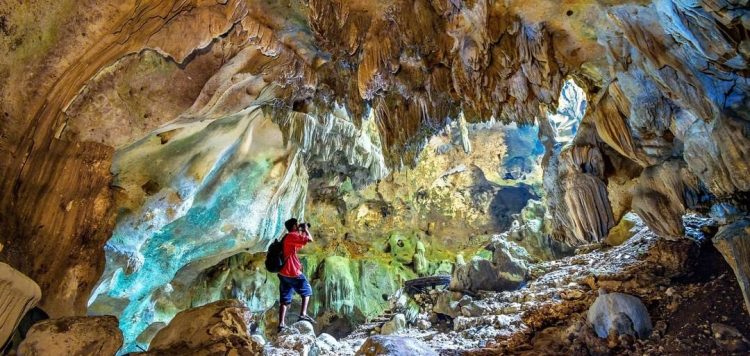 Letak dan Rute Menuju Goa Gajah, Harga Tiket Masuk dan Tarif Parkir, Waktu yang Tepat Berkunjung ke Goa Gajah, Daya Tarik Goa Gajah, Wisata Kuliner di Sekitar Lokasi Goa Gajah, Goa Kecil di Sekitar Goa Gajah, Kerajinan Tangan dan Kesenian, Catatan Ketika Berkunjung ke Goa Gajah, Galeri Foto