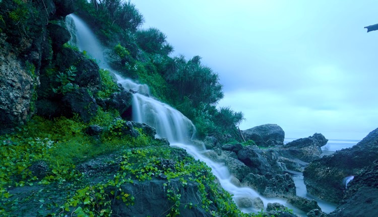 Air Terjun Pantai Parang Endog via Dolan-dolannet, Lokasi Pantai Parangendog, Rute Menuju Lokasi Pantai Parangndog, Harga Tiket Masuk Pantai Parangendog, Jam Operasional Pantai Parangendog, Fasilitas di Pantai Parangendog, Kegiatan Seru di Pantai Parangendog, Pesona Pantai Parangendog, Wisata Kuliner di Pantai Parangendog, Tips dan Saran