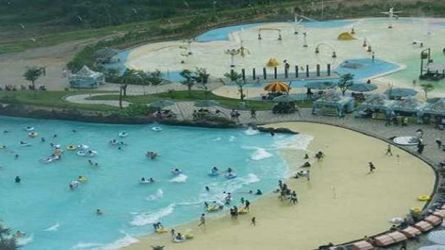 Pantai Buatan Kampung Gajah Wonderland, 1. Edukasi Taman Lalu Lintas Ade Irma Suryani, 2. Edukasi Taman Superhero, 3. Edukasi Kebun Binatang Bandung, 4. Edukasi Phantasia Barbie Gallery, 5. Wisata Padepokan Dayang Sumbi, 6. Wisata Kampung Gajah, 7. Edukasi Jendela Alam, 8. Edukasi Saung Angklung Udjo, 9. Edukasi Bandung Science Center, 10. Edukasi Crayon’s Craf & Co, 11. Taman Kupu Cihanjuang, 12. Karang Setra Waterpark, 13. Taman Bermain MIM, 14. Trans Studio, 15. Kebun Strawberry Ciwidey, 16. Miss Bee Providore, 17. Gang Sereh, 18. Maya Hirai School of Origami, 19. SPICE Camp (Spirit Camp Educity), 20. Komunitas Hong, 21. Crayon’s Craft & Co, 22. Rumah Batik Komar, 23. The Farm House, 24. Ciwidey Valley Waterpark Resort, 25. Kampung Batu Malakasari, 26. Bandung Carnival Land, 27. Ranca Upas, Ciwidey, 28. Kampung Dago Pojok, 29. Dusun Bambu Family Leisure Park, 30. Park Hopping, 31. De’Ranch, 32. Dago Dream Park, 33. Fairy Garden (Fairy Garden By The Lodge), 34. Lembang Park & Zoo, 35. Sudut Pandang Bandung, 36. Terminal Wisata Grafika Cikole