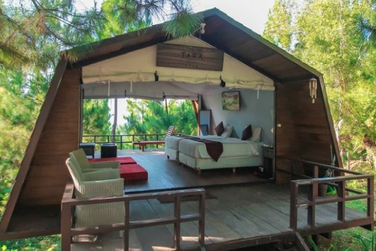 Lokasi Bukit Lintang Sewu, Rute Menuju Bukit Lintang Sewu, Harga Tiket Masuk Bukit Lintang Sewu, Fasilitas Bukit Lintang Sewu, Spot Foto Instagramable, Pesona Bukit Lintang Sewu Jogja, Berburu Kuliner Lokal, Tips Berlibur di Bukit Lintang Sewu