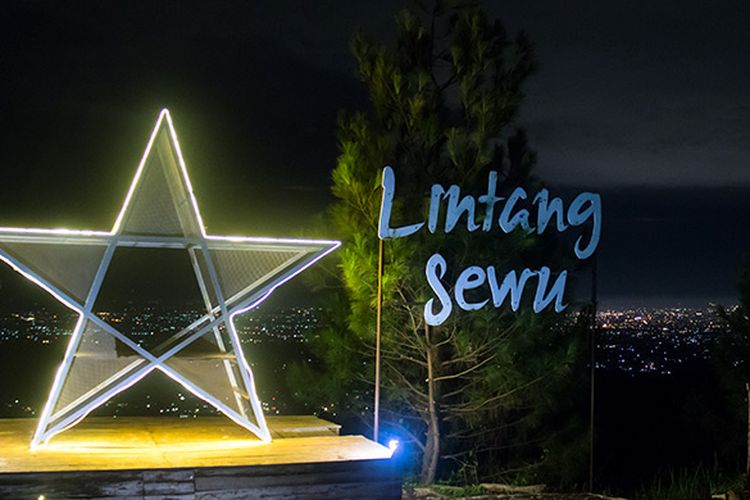 Lokasi Bukit Lintang Sewu, Rute Menuju Bukit Lintang Sewu, Harga Tiket Masuk Bukit Lintang Sewu, Fasilitas Bukit Lintang Sewu, Spot Foto Instagramable, Pesona Bukit Lintang Sewu Jogja, Berburu Kuliner Lokal, Tips Berlibur di Bukit Lintang Sewu