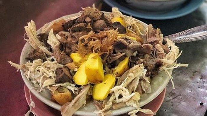 Bubur Ayam Gibbas via Tribunnews, 1. Sudirman Street Day and Night Market, 2. Bakso Cuanki dan Batagor Serayu, 3. Paskal Food Market, 4. Waroeng Setiabudhi, 5. Cisangkuy Food Street, 6. Mie Kocok Mang Dadeng, 7. Cibadak Food Street, 8. Bubur Ayam Gibbas, 9. Zona Merah, 10. Sate Hadori, 11. Nasi Kalong, 12. Seafood Kiloan Bang Bopak, 13. Seafood Mas Gondrong, 14. AA Bistik, 15. Sate Anggrek 4A, 16. Warung Nasi C’Mar, 17. Nasi Kuning Pasir Koja, 18. Roti Bakar 234 Gang Kote, 19. Perkedel Bondon, 20. Lotek Macan Bandung, 21. Cireng Cipaganti Abah