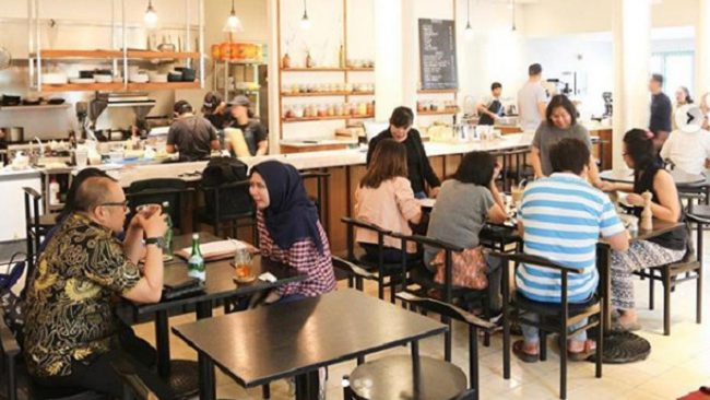 Guten Morgen Coffee Lab via IG @Gutenmorgencoffeelab, 1. Bakoel Koffie Cikini, 2. Lucky Cat Coffee & Kitchen, 3. Anomali Coffee – Senopati, 4. Walking Drums, 5. Monolog Coffee Company Plaza Senayan, 6. Giyanti Coffee Roastery, 7. First Crack Coffee, 8. Saudagar Kopi Sabang, 9. 1/15 Coffee, 10. Journey Coffee, 11. Dua Coffee Shop, 12. Six Ounces Coffee, 13. Yan Kedai Kopi, 14. Tanatap Coffee Ampera, 15. Kopi Kalyan, 16. ST ALi Jakarta, 17. Djournal Coffee, 18. Gordi HQ, 19. Shoot Me In The Head Coffee Bar and Roastery, 20. Goffee Jakarta, 21. Upstairs Coffee Signature, 22. Crematology, 23. Chief Coffee Jakarta, 24. Fillmore Coffee, 25. Nitro Coffee, 26. Kopi Manyar, 27. Pigeonhole Coffee, 28. Titik Temu Coffee, 29. Trafique Coffee, 30. Say Something Coffee, 31. 7 Speed Coffee, 32. OMBÉ KOFIE, 33. CLIQ Coffee & Kitchen (Jakarta Selatan), 34. Guten Morgen Coffee Lab, 35. Koultoura Coffee, 36. LIMA Chocolate, 37. Jakarta Coffee House (JCH), 38. Woodpecker Coffee