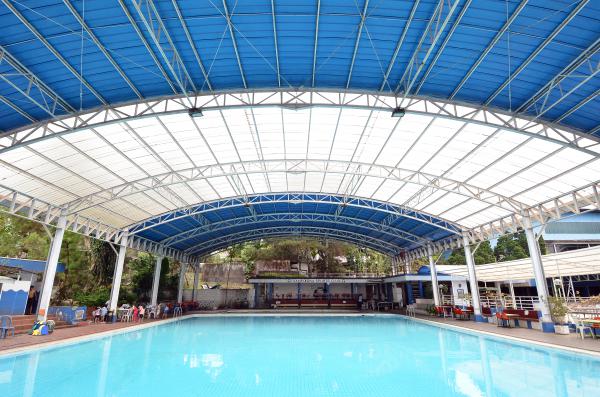 Sampoerna Sports Center, 1. Kolam Renang Karang Setra, 2. Panghegar Waterboom, 3. Tirtamulya Waterboom, 4. Taman Air Super Progresif, 5. Wahoo Waterworld, 6. Margacinta Park, 7. Pesona Nirwana Waterpark, 8. Pesona Nirwana Waterpark, 9. Kolam Renang Bukit Cipaku Indah, 10. Bandung Indah Waterpark, 11. Waterboom Cahaya Abadi, 12. Graha Tirta Siliwangi Waterpark, 13. AW Strawberry, 14. TEKTONA Waterpark, 15. Mendulang Lembang Resort & Resto, 16. Kolam Renang Eldorado, 17. Kolam Renang Ciwalini Ciwidey, 18. Sampoerna Sports Center, 19. Air Panas Nagrak Bandung