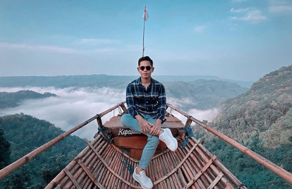 Lokasi Destinasi Wisata Jurang Tembelan Jogja, Rute Menuju Lokasi, Harga Tiket Masuk Jurang Tembelan Jogja, Jam Operasional Jurang Tembelan, Fasilitas Wisata, 4 Tips Mengunjungi Perahu Awan, Pesona Jurang Tembelan Jogja, Wisata Kuliner, Galeri Foto, Wisata Lain Di Sekitar Jurang Tembelan