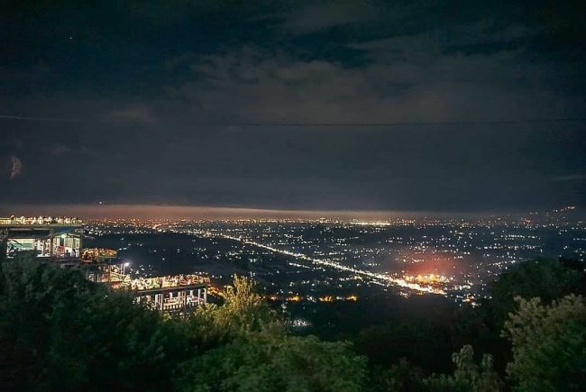Keindahan Malam Hari Bukit Bintang, 1. Wisata Candi Prambanan, 2. Wisata Air Terjun Sri Gethuk, 3. Curug Indah Tegalrejo, 4. Pasar Beringharjo, 5. Sindu Kusuma Edupark (SKE), 6. Tugu Jogja, 7. Museum Benteng Vredeburg, 8. Taman Pintar Yogyakarta, 9. Gumuk Pasir Parangkusumo, 10. The Lost World Castle, 11. Wisata Istana Ratu Boko, 12. Pantai Pok Tunggal, 13. Pantai Parangtritis, 14. Pantai Baron, 15. Pantai Siung, 16. Pabrik Gula Madukismo, 17. Museum Mini Sisa Hartaku, 18. Museum Affandi, 19. Museum Sonobudoyo Siung, 20. Wisata Kotagede , 21. Keraton Ngayogyakarta Hadiningrat, 22. Kebun Binatang Gembira Loka, 23. Jalan Malioboro, 24. Kampung Wisata Taman Sari, 25. Hutan Pinus Mangunan, 26. Kebun Buah Mangunan Jogja, 27. Pantai Timang, 28. Wisata Goa Selarong, 29. Wisata Alam Kalibiru, 30. Cave Tubing di Goa Pindul, 31. Candi Sambisari, 32. Wisata Candi Plaosan, 33. “Cahaya Surga” di Gua Jomblang, 34. Bukit Parang Endog, 35. Bukit Bintang Jogja, 36. Pantai Indrayanti, 37. Pantai Jogan, 38. Pantai Sundak, 39. Pantai Krakal, 40. Goa Gelatik, 41. Cave Tubing Kalisuci, 42. Pantai Sadranan, 43. The World Landmarks Merapi Park, 44. Transmart Carrefour Maguwo, 45. Pantai Nglambor , 46. Jogja Bay Waterpark (Tutup Sementara), 47. Kebun Teh Nglinggo Jogja, 48. Tebing Breksi, 49. Wisata Hutan Mangrove Wana Tirta, 50. Taman Nasional Gunung Merapi, 51. Jurang Tembelan, 52. Gunung Api Purba Nglanggeran, 53. Candi Ijo D.I. Yogyakarta, 54. Alun-alun Kidul, Jogja, 55. Taman Pelangi Monjali, 56. Jalan Prawirotaman, 57. Titik Nol Yogyakarta, 58. Taman Budaya Yogyakarta, 59. Ekowisata Sungai Mudal, 60. Pojok Beteng, 61. HeHa Sky View, 62. HeHa Ocean View, 63. Tumpeng Menoreh, 64. Rumah Jembarati (Tutup), 65. Studio Alam Glampong, 66. Bukit Panguk Kediwung, 67. Curug Pulosari, 68. Seribu Batu Songgo Langit, 69. Embung Langensari, 70. Pantai Ngrawe (MESRA)