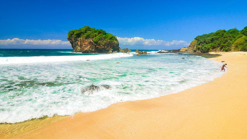Pantai Jungwok via Limakaki, 1. Pantai Pok Tunggal, 2. Pantai Siung, 3. Pantai Indrayanti (Pantai Pulang Sawal), 4. Pantai Baron, 5. Pantai Jogan, 6. Pantai Sundak, 7. Pantai Krakal, 8. Goa Gelatik, 9. Air Terjun Sri Gethuk, 10. Gua Seropan, 11. Gua Jomblang, 12. Cave Tubing Kalisuci, 13. Gunung Nglanggeran, 14. Pantai Sadranan, 15. Bukit Bintang, 16. Pantai Ngobaran, 17. Pantai Gesing, 18. Bukit Kosakora, 19. Pantai Wedi Ombo, 20. Pantai Slili, 21. Pantai Timang, 22. Pantai Jungwok, 23. Rafting di Kali Oyo Gunungkidul, 24. Pantai Seruni, 25. Pantai Drini, 26. Pantai Sepanjang, 27. Goa Bribin, 28. Goa Kalisuci Gunung Kidul, 29. Alun-alun Wonosari (Alun-alun Pemda), 30. Pantai Kukup, Desa Kemadang, Kecamatan Tanjungsari, 31. Embung Batara Sriten, 32. Pantai Sadeng, 33. Goa Cokro, 34. Goa Lowo, 35. Pantai Ngrenehan, 36. Gua Maria Tritis, 37. Desa Wisata Jelok, 38. Desa Wisata Nglanggeran, 39. Goa Jomblang – Grubug, 40. Goa Paesan, 41. Gunung Patuk atau Bukit Hargodumilah, 42. Gunung Gambar, 43. Telaga Jonge, 44. Dam Beton Indah dan Bendungan Simo, 45. Rest Area Bunder, 46. Goa Cerme, 47. Goa Langse, 48. Pantai Ngandong, 49. Gunung Kendil, 50. Goa Cokakan, 51. Gunung Api Purba Nglanggeran, 52. Bengawan Solo Purba (Telaga Suling), 53. Desa Wisata Umbulrejo, 54. Kawasan Karst Pegunungan Sewu, 55. Telaga Kemuning, 56. Hutan Wanagama, 57. Situs Gambirowati atau Pesanggrahan Gambirowati, 58. Goa Jlamprong, Goa Gesing, Goa Sinden, 59. Desa Wisata Bejiharjo, 60. Desa Wisata Bleberan, 61. Desa Wisata Mojo, 62. Desa Wisata Bobung, 63. Desa Wisata Wonosadi, 64. Desa Wisata Garotan, 65. Lembah Karst Mulo, 66. Hutan Bunder, 67. Hutan Wonosadi, 68. Situs Megalitik Sokoliman, 69. Situs Gunungbang, 70. Pertapaan Kembang Lampir, 71. Pantai Nguyahan, 72. Goa Rancang Kencono