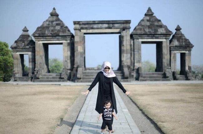 Liburan Seru ke Candi Rato Boko via IG @ardhanachandra, Sejarah Candi Ratu Boko, Lokasi Candi Ratu Boko, Rute Menuju Lokasi Candi Ratu Boko, Harga Tiket Masuk Candi Ratu Boko, Bagian Istana Ratu Boko, Pesona Candi Ratu Boko, Tips Berlibur