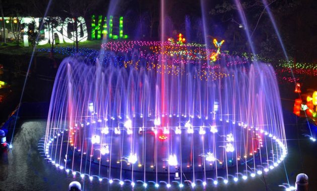 Dancing Fame Fountain Show via IG @rahmaluphe, Lokasi Wisata Alam Taman Gardu Pandang Kaliurang, Rute Menuju Lokasi Taman, Harga Tiket Masuk Taman Gardu Pandang Kaliurang, Fasilitas Penunjang yang Tersedia, Menyaksikan Gunung Merapi Nan Eksotis, Pesona Taman Lampion Kaliurang, Tips Berlibur