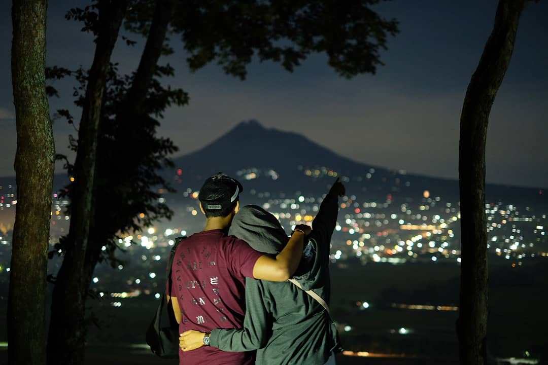 Tempat Romantis di Jogja via IG @annasoktavian12, Lokasi Destinasi Wisata Alam Spot Riyadi, Rute Menuju Lokasi Spot Riyadi, Harga Tiket Masuk Spot Riyadi, Jam Operasional, Fasilitas Tambahan yang Tersedia , Aktivitas Seru yang Bisa Dilakukan , Pesona Spot Riyadi yang Tidak Boleh Dilewatkan, Tips Berlibur