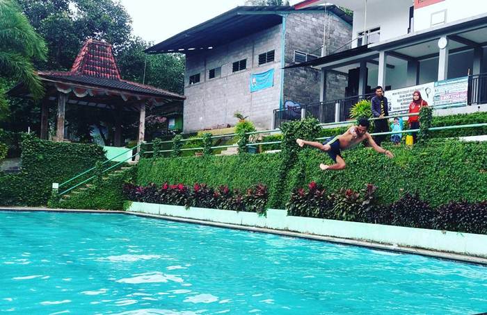Bukit Lerep Indah via IG @satria_boycierr, 1. Rawa Pening, 2. Air Terjun Curug Lawe, 3. Curug Benowo, 4. Bukit Cinta, 5. Bukit Lerep Indah, 6. Umbul Sidomukti, 7. Kampung Seni Lerep, 8. Candi Gedong Songo, 9. Wana Wisata Penggaron, 10. Taman Djamoe Indonesia, 11. Kampoeng Kopi Banaran, 12. Vanaprastha Park