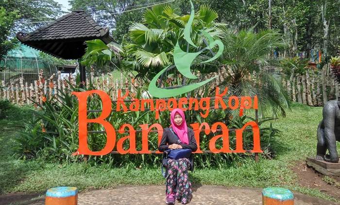 Kampoeng Kopi Banaran via IG @yuniiriantisudar, 1. Rawa Pening, 2. Air Terjun Curug Lawe, 3. Curug Benowo, 4. Bukit Cinta, 5. Bukit Lerep Indah, 6. Umbul Sidomukti, 7. Kampung Seni Lerep, 8. Candi Gedong Songo, 9. Wana Wisata Penggaron, 10. Taman Djamoe Indonesia, 11. Kampoeng Kopi Banaran, 12. Vanaprastha Park