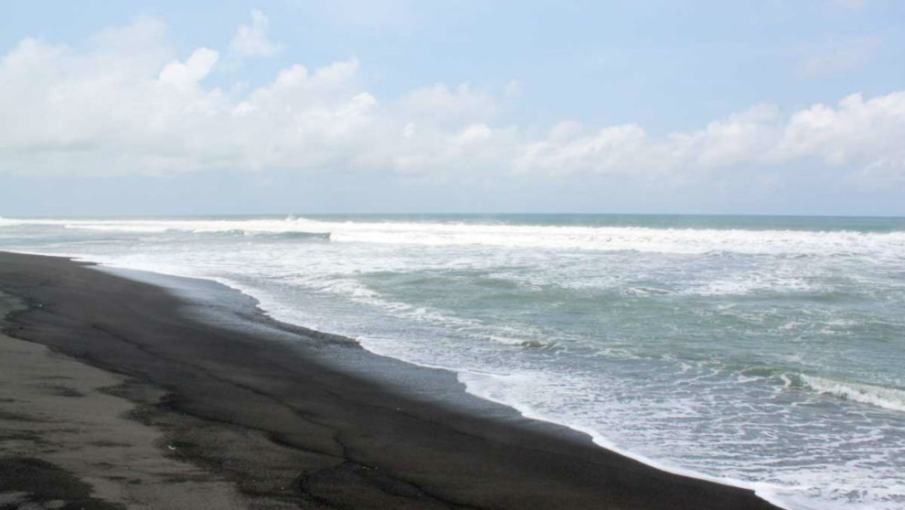 Menikmati Keindahan Trisik Beach, Lokasi dan Rute Menuju Pantai Trisik, Harga Tiket Masuk Pantai Trisik, Fasilitas Pendukung di Pantai Trisik, Keseruan Di Pantai Trisik, Keistimewaan Pantai Trisik, Tips Berlibur