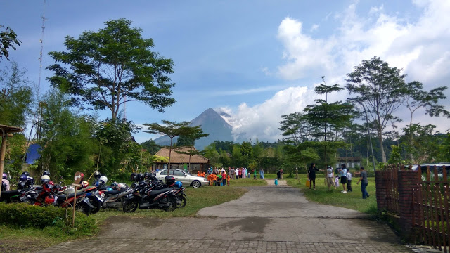 Wisata Alam Nan Indah via Ceritapiknik, Informasi Umum, Selayang Pandang, Lokasi Wisata Alam Agrowisata Bhumi Merapi, Harga Tiket Masuk Agrowisata Bhumi Merapi, Fasilitas Wisata Alam Agrowisata Kaliurang, Jam Operasional Agrowisata Bhumi Kaliurang, Pesona Agrowisata Bhumi Merapi, Pembagian Area di Agrowisata, Tips Berlibur