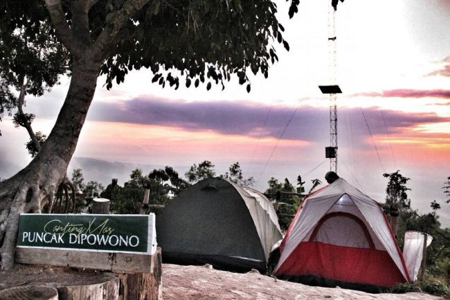 Camping Biar Tambah Seru via IG @rizal.fathurahman, Lokasi Puncak dipowono, Rute Menuju Lokasi Puncak Dipowono, Harga Tiket Masuk Puncak Dipowono, Fasilitas Tambahan Di Puncak Dipowono, Pesona Puncak Dipowono, Menyaksikan Sunset Dari Puncak Dipowono, Tips Berlibur