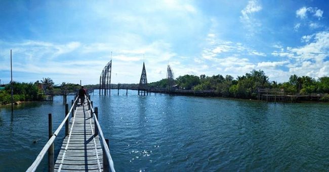 Congot Beach via IG @yosephine.w, Lokasi Pantai Congot, Rute Menuju Lokasi Pantai Congot, Harga Tiket Masuk Di Pantai Congot, Fasilitas Tambahan Di Pantai Congot, Mengenal Pantai Congot, Aktivitas Seru Di Pantai Congot, Tips Berlibur ke Pantai Congot