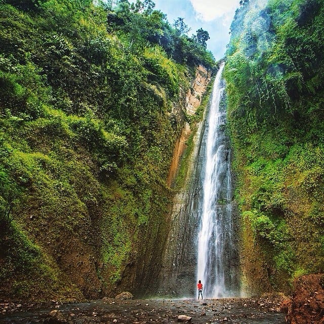Ketinggian Air Terjun Sidoharjo Nan Memukau via IG @jogjatripstory, Lokasi Wisata Alam Air Terjun Sidoharjo, Rute Menuju Lokasi Wisata Air Terjun Sidoharjo, Harga Tiket Masuk Air Terjun Sidoharjo, Fasilitas Tambahan Di Air Terjun Sidoharjo, Pesona Alam Air Terjun Sidoharjo, Tips Berlibur
