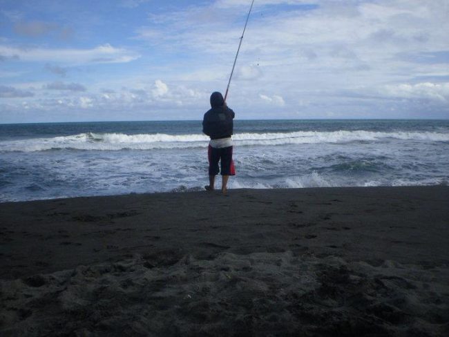 Mancing yuk, Lokasi Pantai Congot, Rute Menuju Lokasi Pantai Congot, Harga Tiket Masuk Di Pantai Congot, Fasilitas Tambahan Di Pantai Congot, Mengenal Pantai Congot, Aktivitas Seru Di Pantai Congot, Tips Berlibur ke Pantai Congot