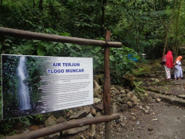 Papan Informasi via Jamelatour, Lokasi Air Terjun Tlogo Muncar, Rute Menuju Lokasi Air Terjun Tlogo Muncar, Harga Tiket Masuk Air Terjun Tlogo Muncar, Fasilitas Penunjang, Pesona Wisata Alam Air Terjun Tlogo Muncar, Tips Berlibur