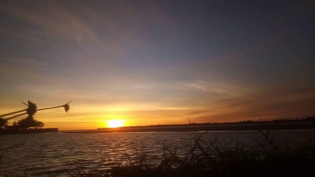 Sunset Kece at Congot Beach, Lokasi Pantai Congot, Rute Menuju Lokasi Pantai Congot, Harga Tiket Masuk Di Pantai Congot, Fasilitas Tambahan Di Pantai Congot, Mengenal Pantai Congot, Aktivitas Seru Di Pantai Congot, Tips Berlibur ke Pantai Congot