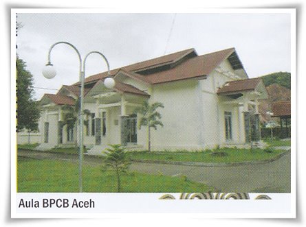 Balai Pelestarian Cagar Budaya, 1. Masjid Raya Baiturrahman, 2. Air Terjun Kuta Malaka, 3. Air Terjun Pekan Bilui, 3. Benteng Indra Patra, 4. Ujung Kelindu , 5. Pucoek Krueng Raba, Lhoknga , 6. Bukit Lhok Eumpe , 7. Pantai Lhok Mee , 8. Pantai Lampuk , 9. Pantai Lhoknga, 10. Pantai Ulee Lheue , 11. Kapal Apung Lampulo, 12. Museum Tsunami dan Pemakaman Kerkhof Peutjoet , 13. Taman Sari Gunongan dan Pinto Khob , 14. Museum Aceh (Rumah Aceh), 15. Taman Ratu Safiatuddin, 16. Lapangan Blangpadang, 17. PLTD (Pembangkit Listrik Tenaga Diesel) Apung 1, 18. Pantai Lampuuk, 19. Museum Rumah Cut Nyak Dien, 20. Air Terjun Peukan Biluy, 21. Puncak Geurutee, 22. Museum Sejarah Aceh, 23. Bukit Soeharto Aceh, 24. Bukit Lhoknga, 25. Taman Bustanussalatin, 26. Balai Pelestarian Peninggalan Purbakala, 27. Wahana Impian Malaka, 28. Pantai Iboih, 29. Pantai Alue Naga, 30. Makam Sultan Aceh Kandang XII, 31. Makam Syiah Kuala, 32. Masjid Baiturrahim Ulee Lheue, 33. Makam Raja Aceh, 34. Taman Putroe Phang, 35. Hutan Kota BNI Banda Aceh, 36. Balai Pelestarian Cagar Budaya, 37. Wisata Kuliner Keudah, 38. Simpang Mesra