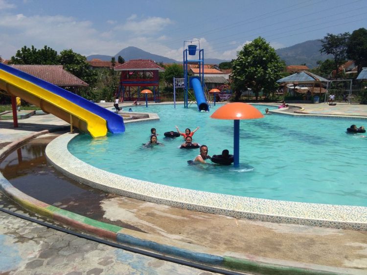 Kolam Renang Cimenteng Indah Banjaran via Localguidesconnect