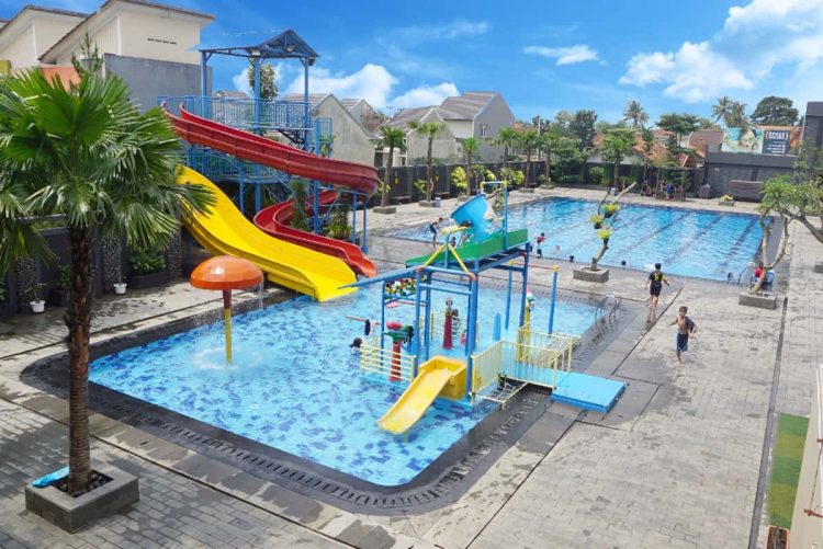 Kolam Renang Grand Sharon