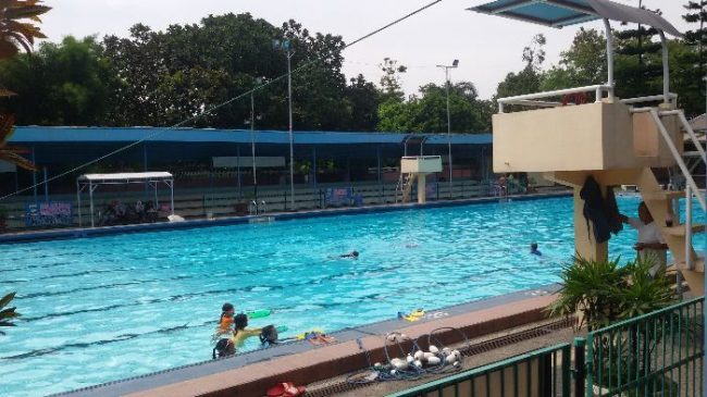 Kolam Renang Tirtalega