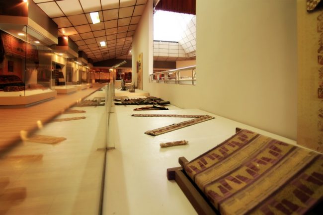 Koleksi Tekstil Tradisional Lampung, Alamat Museum Lampung, Menelisik Sejarah Berdirinya Museum Lampung, Menengok Koleksi dan Daur Hidup di Museum Lampung, Benda-Benda Bernilai Sejarah di Museum Lampung, Yuk, Berwisata ke Museum Lampung