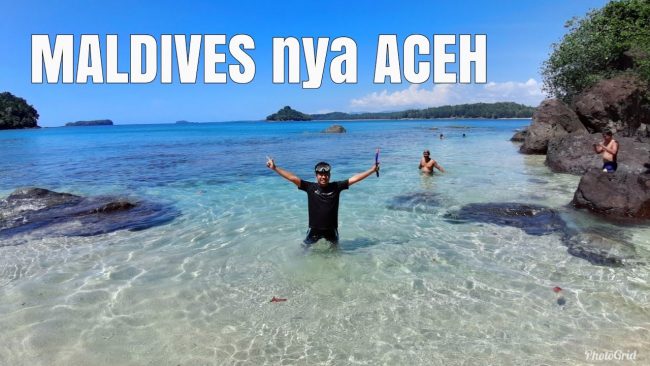 Pantai Lhok Geulumpang, 1. Pantai Kuala Merisi, 2. Pantai Pasie Saka, 3. Pantai Kuala Dhoi, 4. Pulau Reusam, 5. Pulau Tsunami, 6. Teluk Rigaih, 7. Arung Jeram Sungai Teunom, 8. Memandangi Lumba-Lumba di Puncak Lageun, 9. Puncak Gunung Geurutee, 10. Pulau Sungai Keluang, 11. Desa Batee Tutong, 12. Danau Laut Nie Pineung Suasa, 13. Lhok Gelumpang, 14. Kampung Mata Biru Lamno, 15. Nisan Meurehom Daya, 16. Air Terjun Ceuraceu Embon, 17. Conservatin Respon Unit (CRU), 18. Pantai Ujong Gla, 19. Taman Bunga Aceh Jaya, 20. Pulau Keuh Patek, 21. Pantai Lhok Geulumpang, 22. Konservasi Penyu Aron Meubanja, 23. Wisata Air Sarah Dewi, 24. Pantai Nisero, 25. Air Terjun Alue Itam, 26. Danau Laot Bhe, 27. Ceuraceu Alue Teungoh, 28. Pantai Ujong Pusong